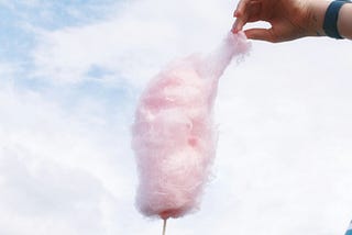 Mungkin yang Kosong Itu Tersisa untuk Gula-Gula