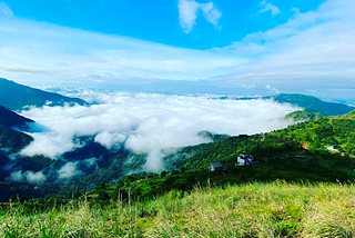 Working in Cloud with Cloud: A startup connecting to the virtual sphere in Vagamon