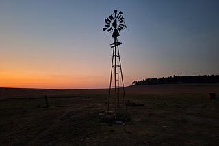 The Boy Who Harnessed the Wind: Creating Currents of Electricity and Hope