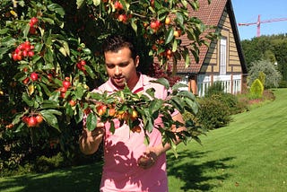 How To Form A Beautiful Friendship Under A Crab Apple Tree