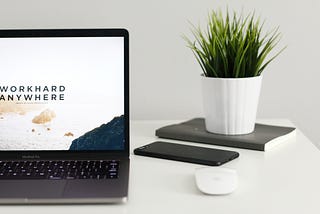 How to design a website with template for free?