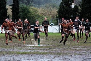 Passing the Ball (Rugby)