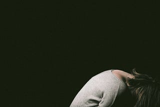 halo, aku sedang bersedih.