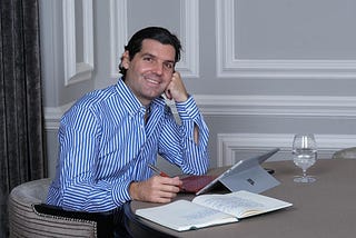 Adapting to Change: How Leopoldo Alejandro Betancourt López Steered Hawkers Through Challenges