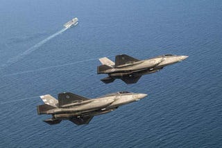 US, UK Sign Agreement to Merge Forces for Historic Joint Carrier Deployment