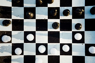 Board Game Image Recognition using Neural Networks