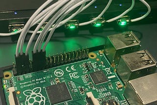 6 lite HyperFIDO keys connected to a USB hub and attached to a Raspberry Pi