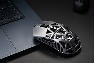 WL Mouse Beast X Mini Review: Lightweight Contender for Fingertip Grip