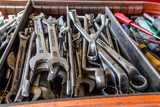 Everyone should keep a basic toolkit in their vehicle.