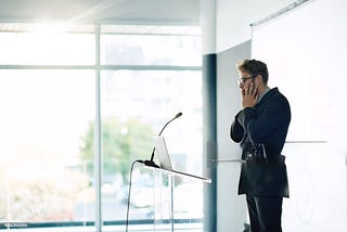 How Introverts Can Overcome Public Speaking Anxiety: A Comprehensive Guide
