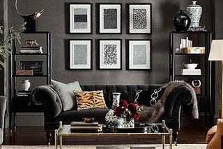 How To Adorn A Residing Room With A Black Leather-based Sofa