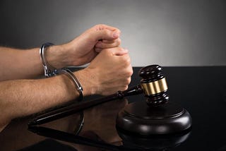 How Do Trial Lawyers & Criminal Defense Lawyers Differ?
