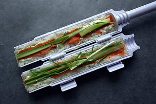 sushi-bazooka-by-sushedo-sushi-making-kit-1