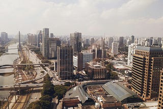 São Paulo(s)