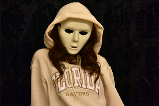 Tupac and the Kids: Fashion of the Freshman Class, Brand U of Obsolete