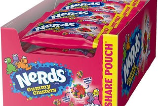 nerds-candy-gummy-clusters-share-pouch-1