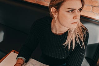 How The Best Online Writers Publish Perfect Headlines (The One Rule They All Follow)