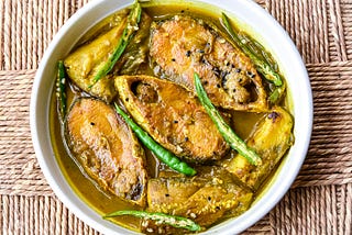 A blow of fish curry