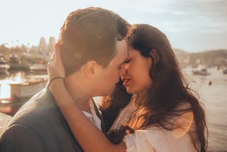 How To Make Money on Fansly as a Guy?