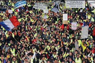 Book Review : The Palgrave Handbook of Populism