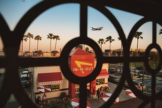 In-N-Out Burger: Defying the Odds in California’s Minimum Wage Maze
