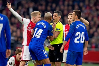 Pressing Ketat dan Bola Mati: Getafe Menyingkirkan Ajax dengan Cara yang ‘Menyebalkan’