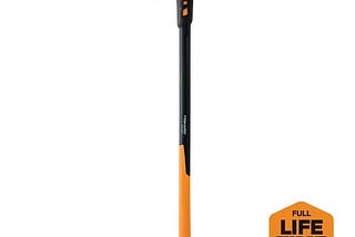 fiskars-pro-isocore-8-lb-splitting-maul-steel-handle-1
