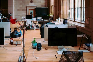Empty Workplace | Annie Spratt @ Unsplash