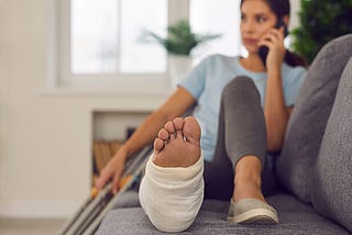 Ermüdungsbruch im Fuß: Jede 10. Sportverletzung ist ein verborgener Knochenbruch