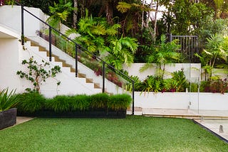 8 Ways to Spruce Up Garden Paths