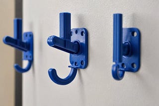 hollow-wall-anchors-1