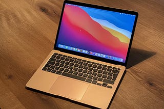 Should You Buy the New Macbook M1 in 2021?