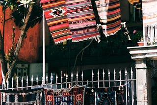 How Handmade Carpets, Alhambra and Nature are Connected