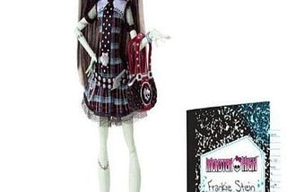 monster-high-frankie-stein-doll-with-watzit-pet-1