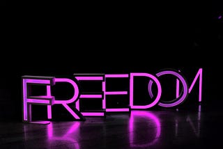 Impact of cryptocurrencies on the economy and on individual freedom
