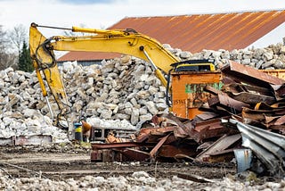 Reconstruction vs. Deconstruction