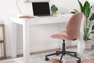 cosmoliving-by-cosmopolitan-astor-desk-with-wireless-charger-white-1