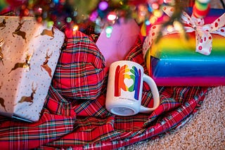 HOW TO HANDLE NON-AFFIRMING FOLKS (AND OTHER CRISES!) DURING THE HOLIDAYS
