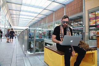 Do You Copy And Paste Your Medium Article on LinkedIn or Should You Write It Fully?