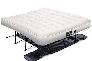 ivation-ez-bed-king-air-mattress-with-built-in-pump-easy-inflatable-1