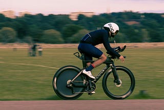 AI-Powered Triathlon Coaching: Building a Modern Training Assistant with Claude and Garmin