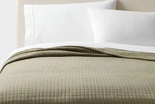full-queen-modern-jersey-quilt-dark-olive-green-heather-threshold-1