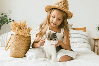 Cats and Kids: Building a Harmonious Relationship Between Children and Cats
