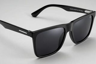 Square-Black-Sunglasses-1