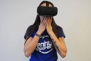 Fundamental Design Questions for Virtual Reality Experiences