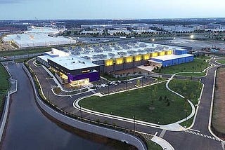 How did Ashburn, Virginia become the center of the digital universe
