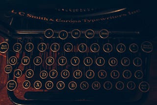 a picture of a typewriter