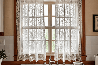 Kitchen-Window-Curtains-1