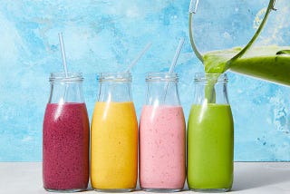Our 8 most favourite juices & smoothies [with recipes]