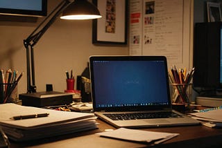 Small Space, Big Impact: 37 Best Small Desks for Efficient and Stylish Workspaces